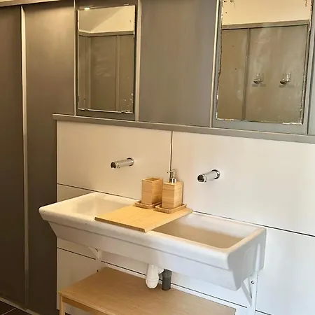 公寓 Le Cabanon Du Bord De *